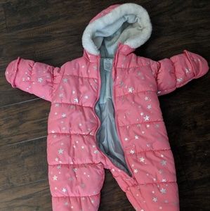 Carter's 6 -9 month snowsuit